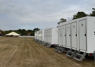 6 Bay Mobile Shower Units supplied by Mobile Thrones