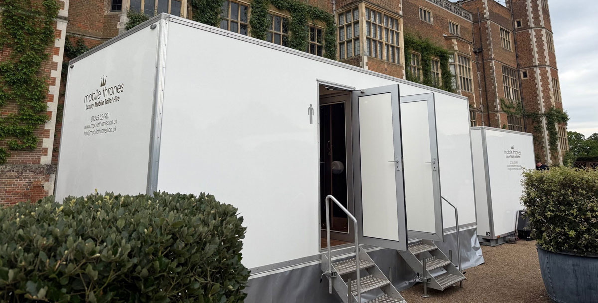 Mobile Thrones luxury mobile toilet and shower units for hire